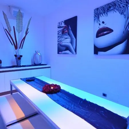 Apartment White Elegance