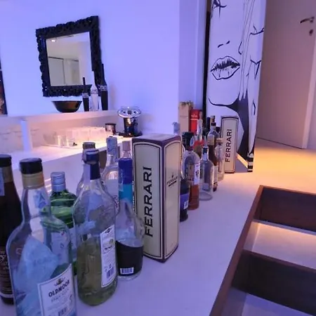 White Elegance דירה *