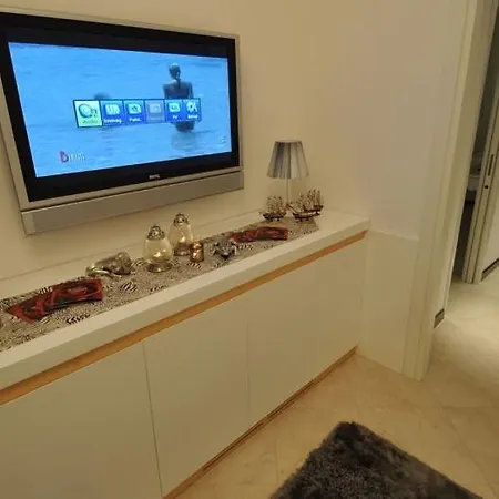 White Elegance * גאליפולי