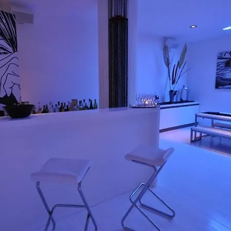 White Elegance * Gallipoli